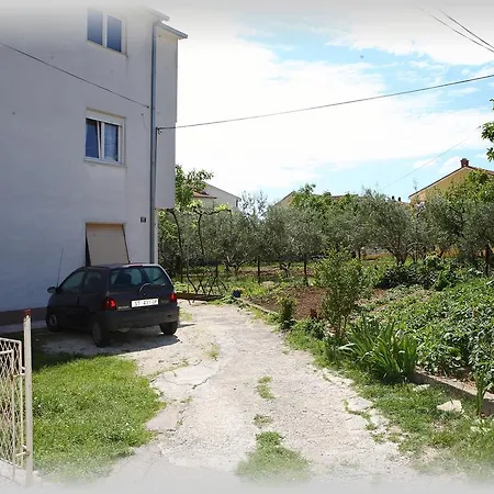 Viro Apartment *