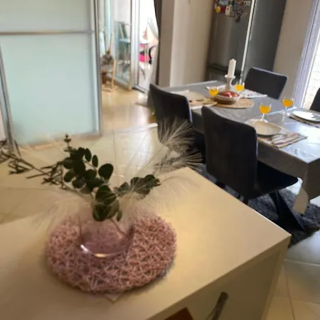 Viro Apartment *